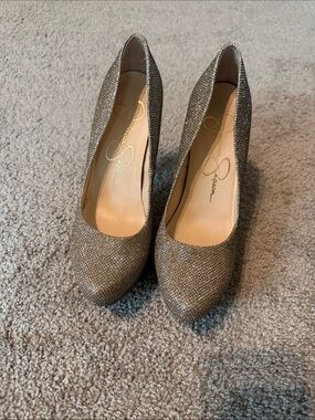 Jessica Simpson Champagne Glitter Pumps